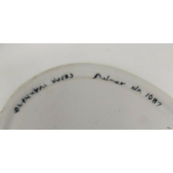Hand Painted Oval Plate Bird Painting "Cedar Waxwing" signed Palmer H.P. 1987 - Picture 5 of 9